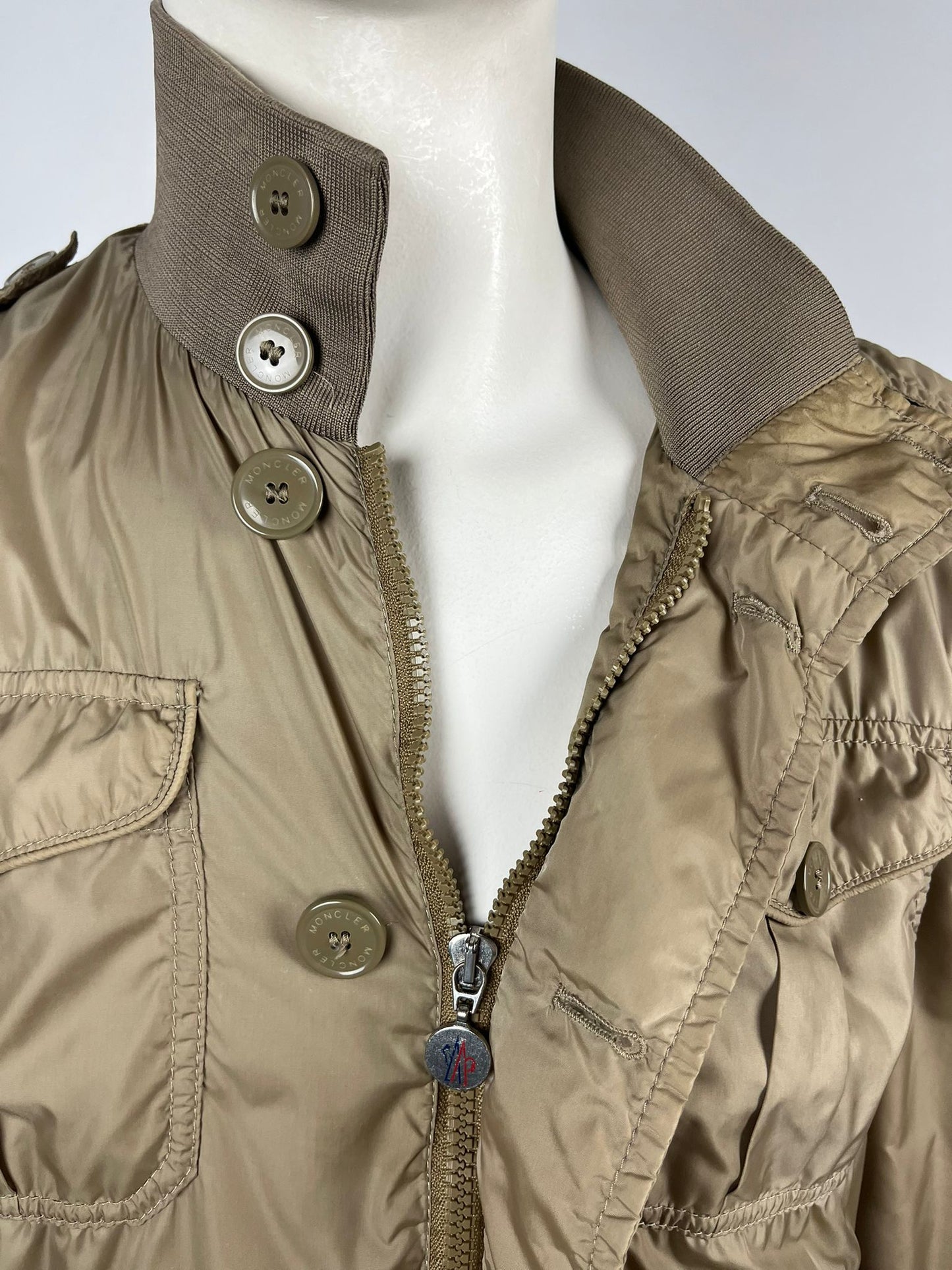 Moncler Jacket (3/M)