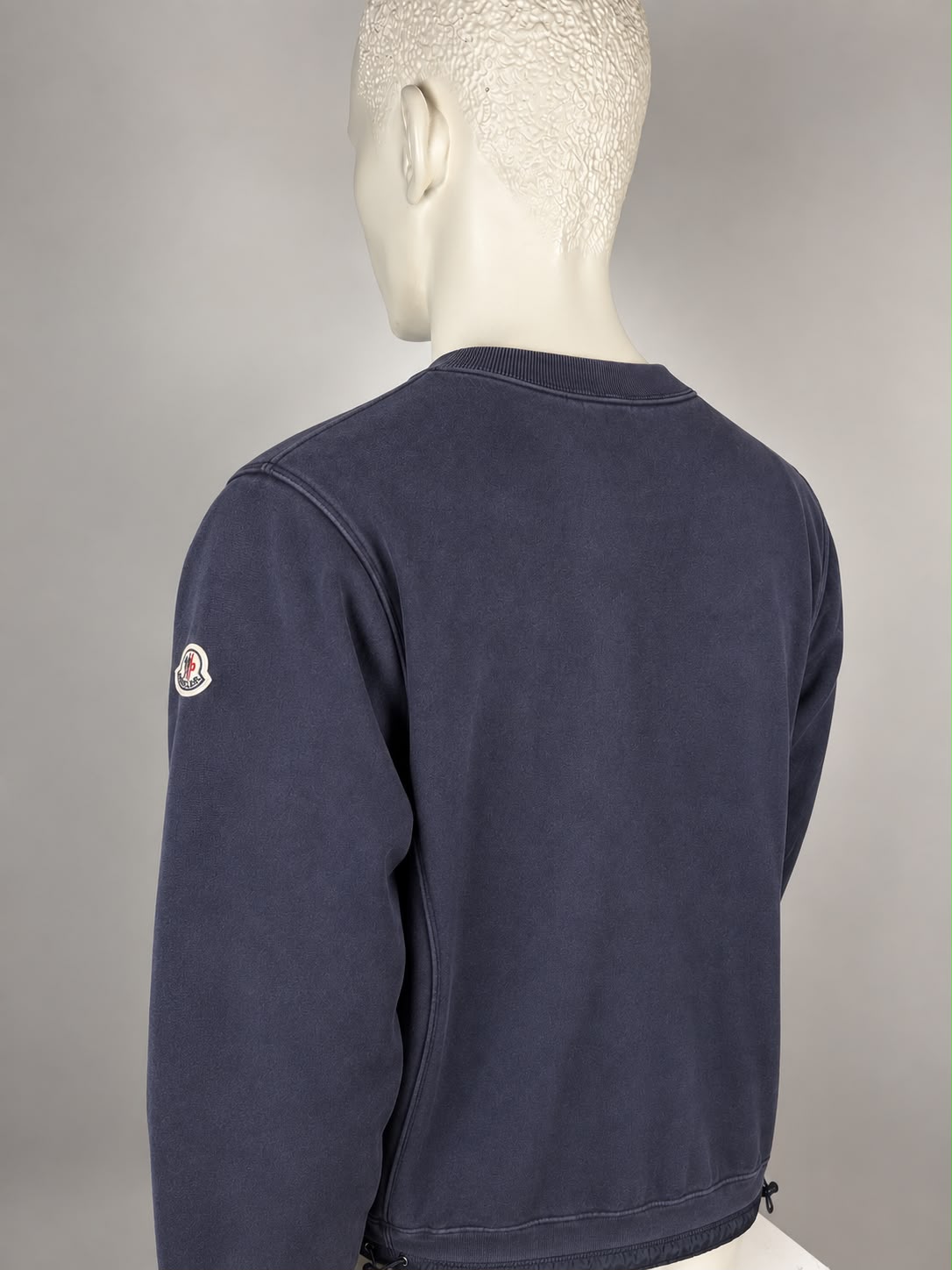 Moncler Sweater (M)