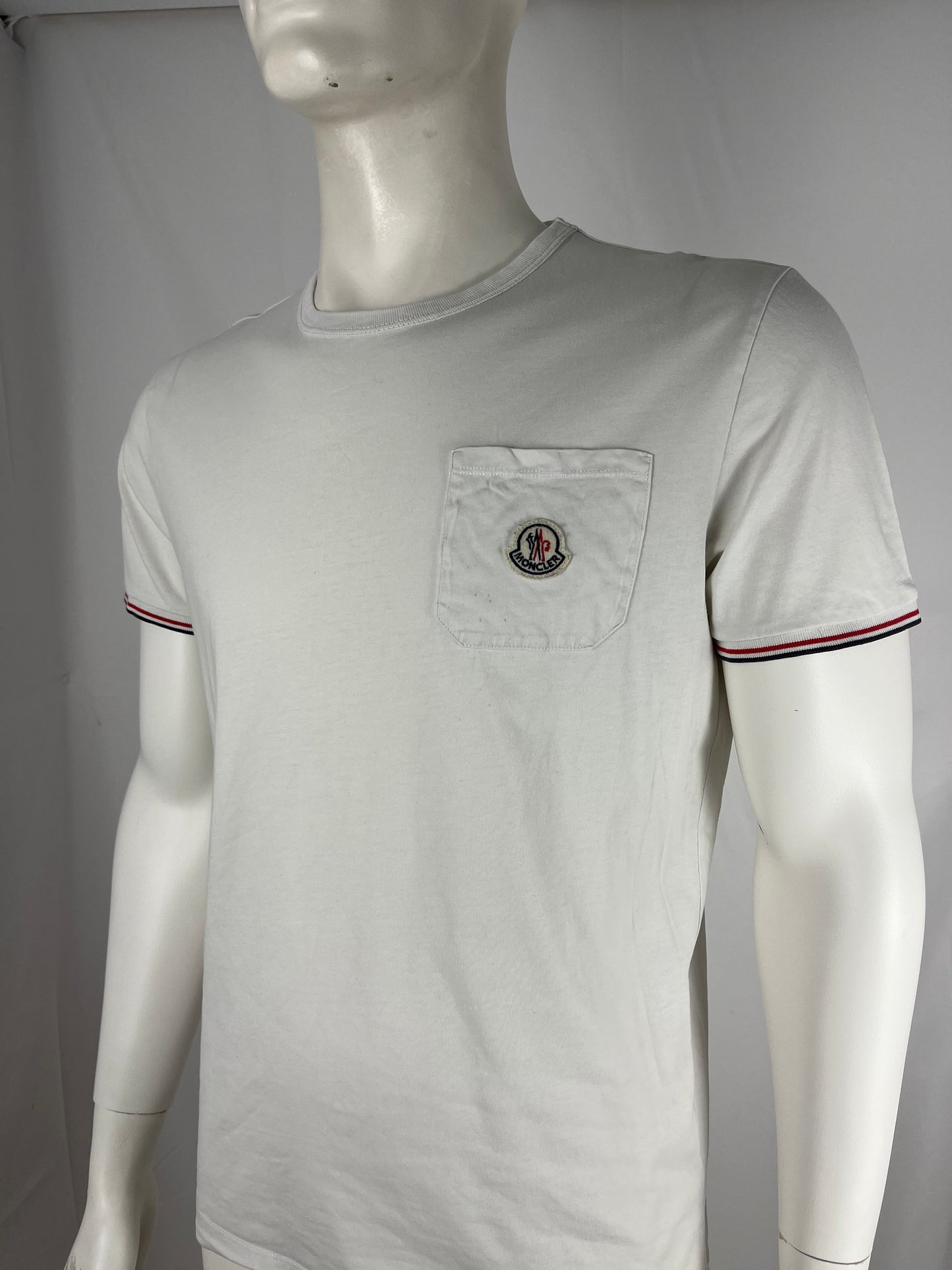 Moncler T-Shirt (XL)