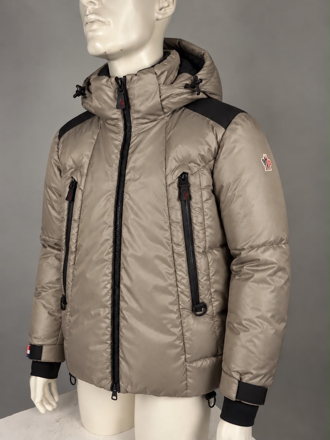 Moncler Grenoble Devon Down Jacket (2/M)