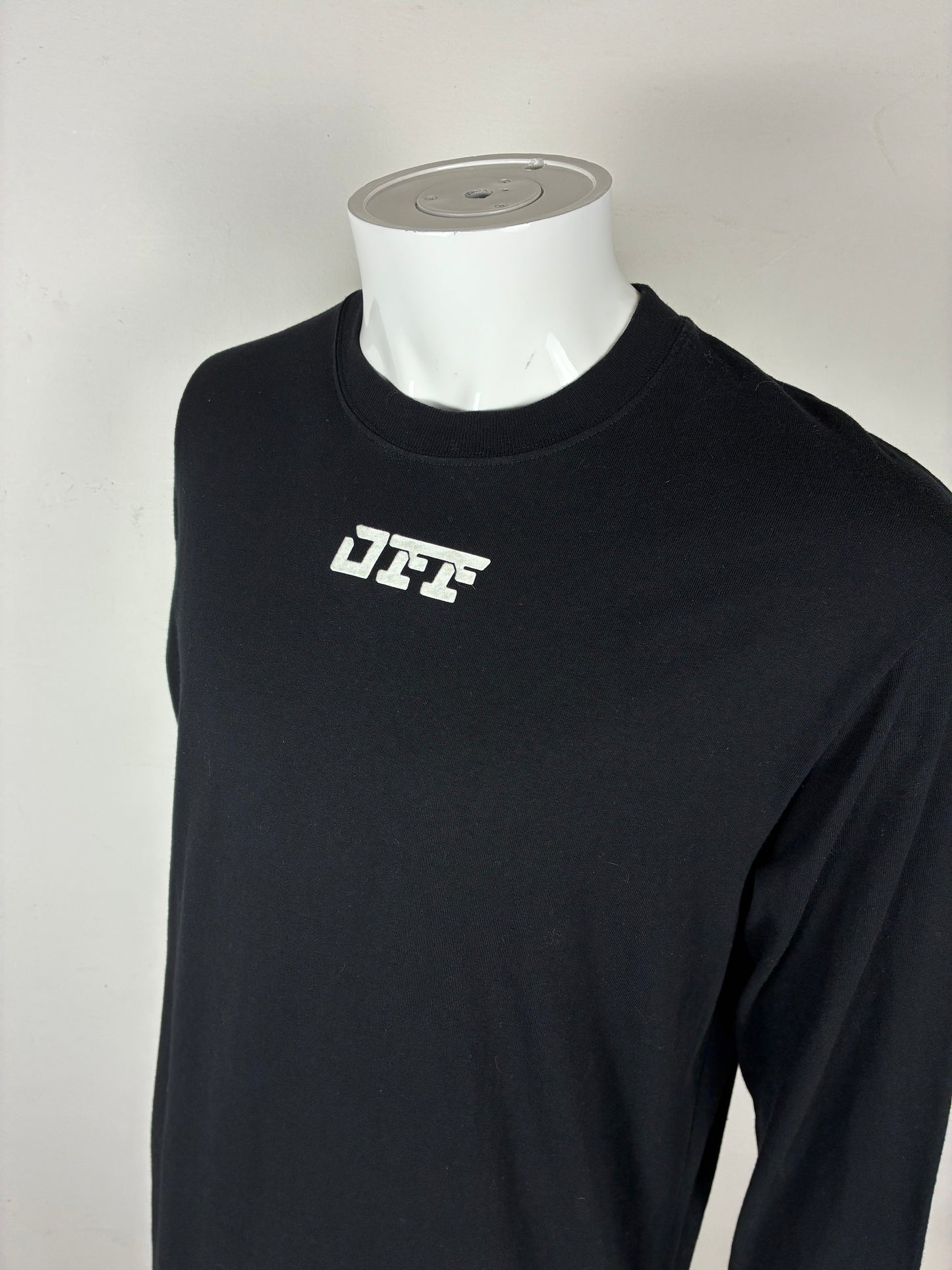 OFF-WHITE LONGSLEEVE SHIRT (M)