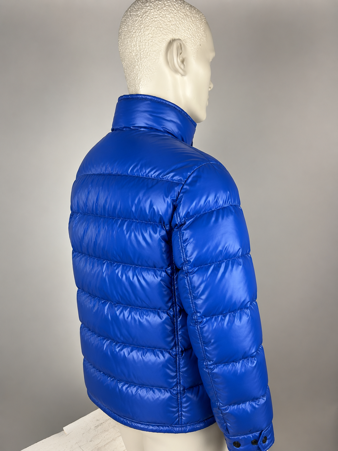 Moncler Matthew Down Jacket (0/S)