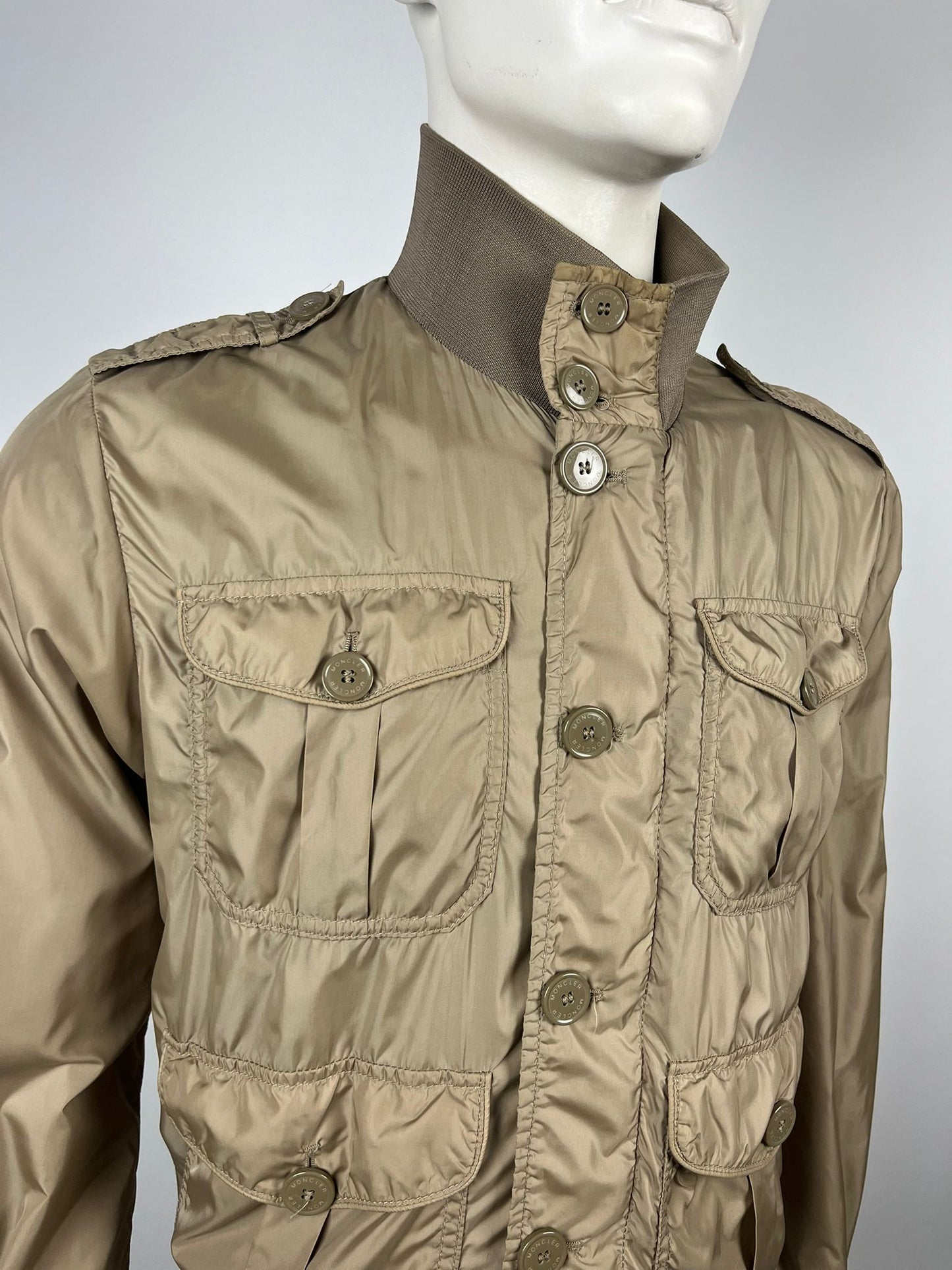 Moncler Jacket (3/M)