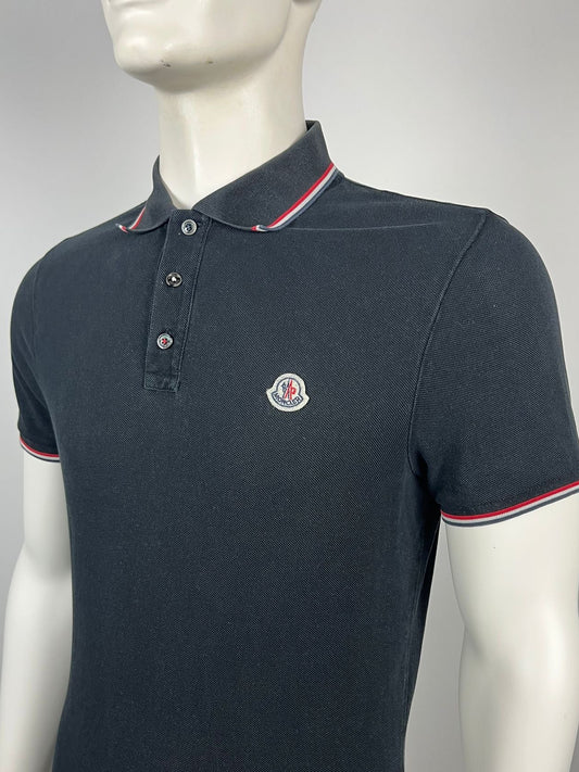 Moncler poloshirt (M)