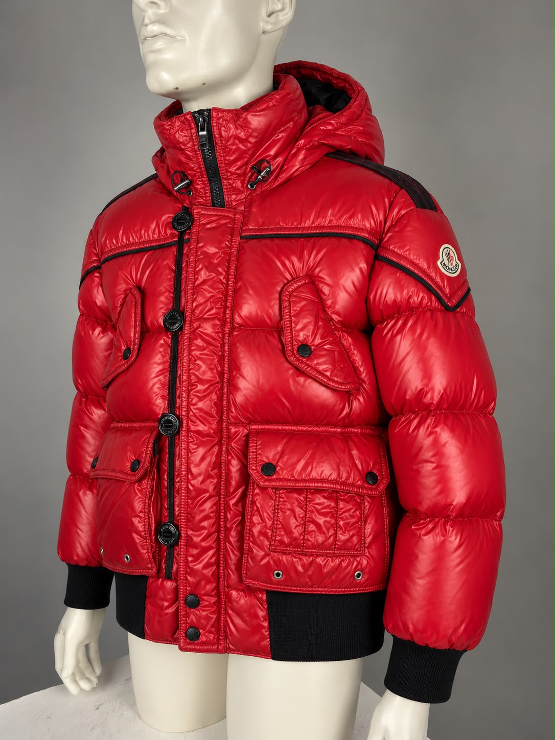 Moncler Down Jacket (2/M)