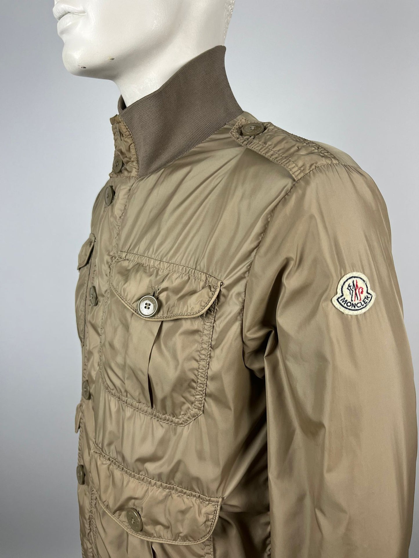 Moncler Jacket (3/M)