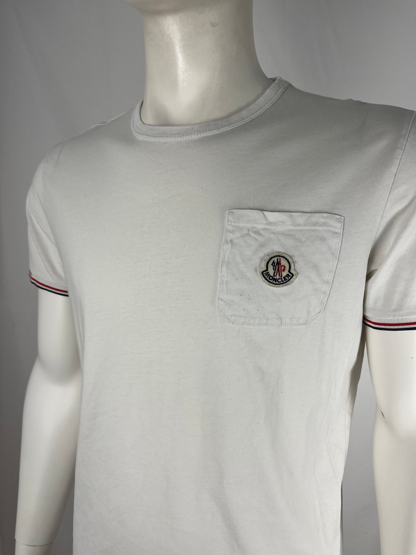 Moncler T-Shirt (XL)