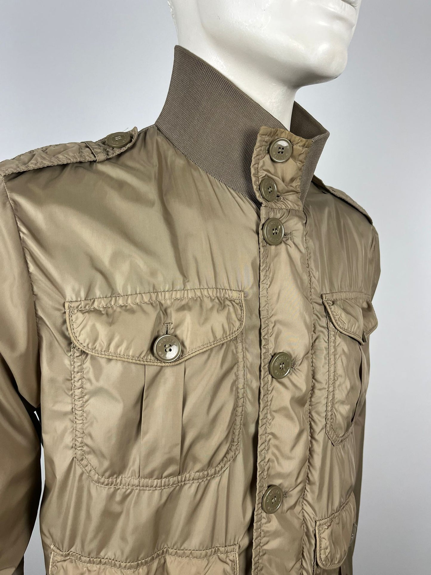 Moncler Jacket (3/M)