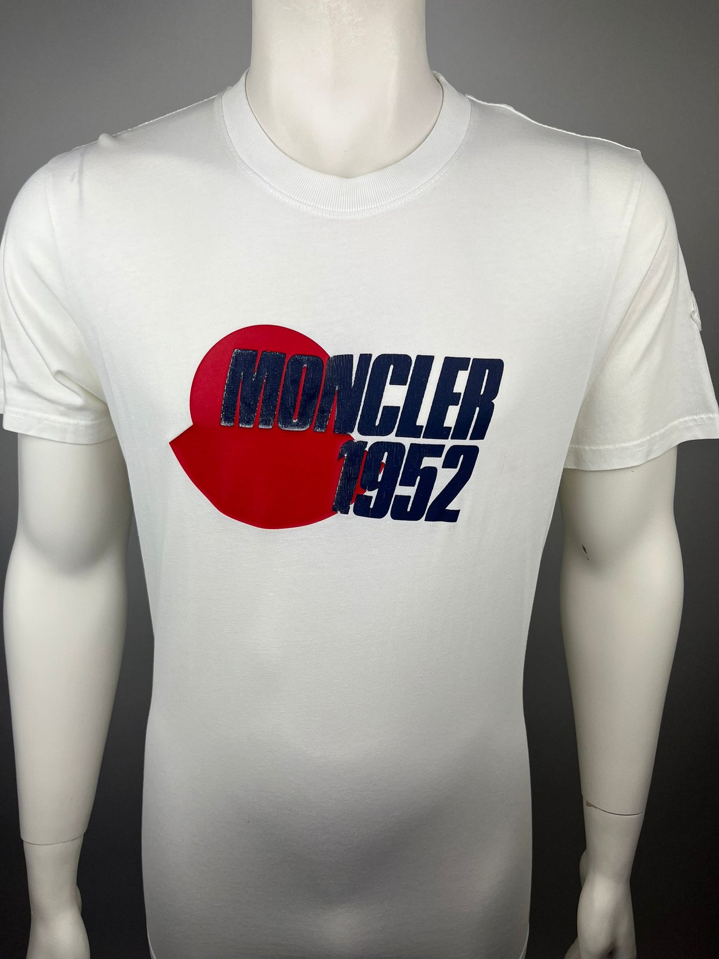 Moncler T-Shirt (L)