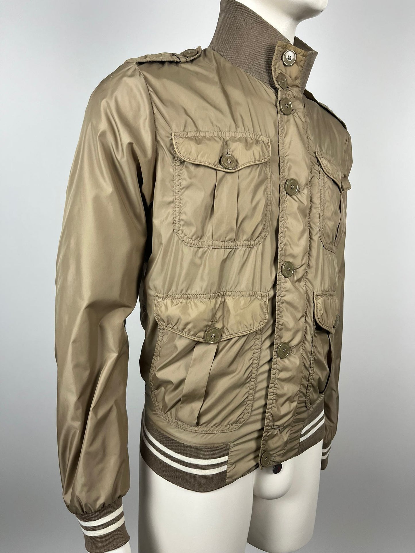 Moncler Jacket (3/M)